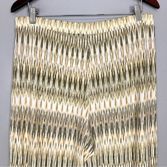 Chico’s Travelers Ikat Fluid Pants Women’s Size L Pull On Stretch Slinky Knit - Picture 7 of 10